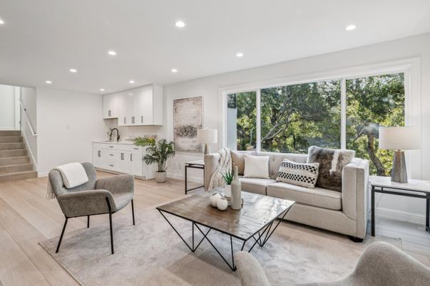 Interior, Living room, Recessed Lighting, Wood Texture Flooring