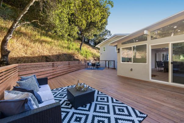 Exterior, Wood Texture Flooring