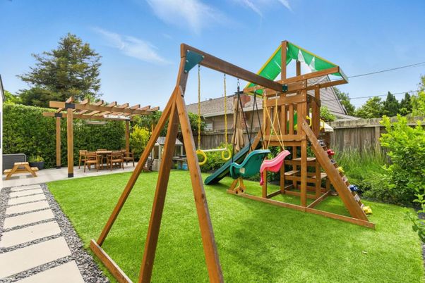 Backyard, Exterior, Playground