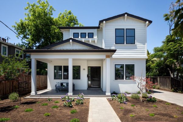 Exterior, Facade, Farmhouse