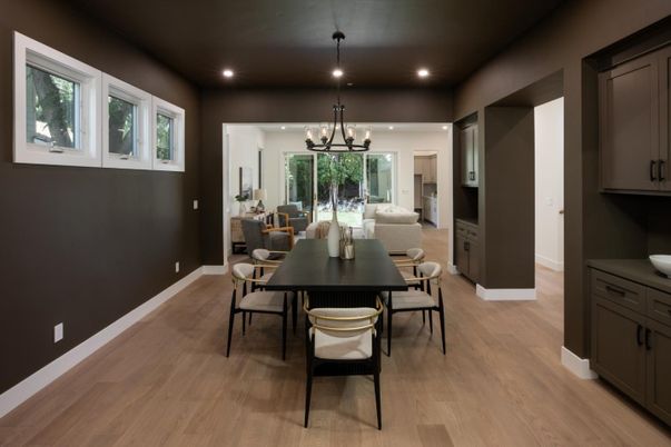 Chandelier, Dining room, Interior, Recessed Lighting, Wood Texture Flooring