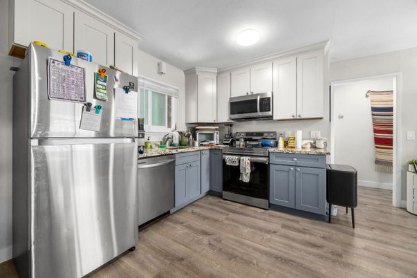 Interior, Kitchen, Stainless Steel Appliances, Wood Texture Flooring