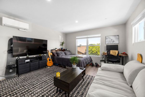 Bedroom, Interior, Living room, Recessed Lighting, Wood Texture Flooring