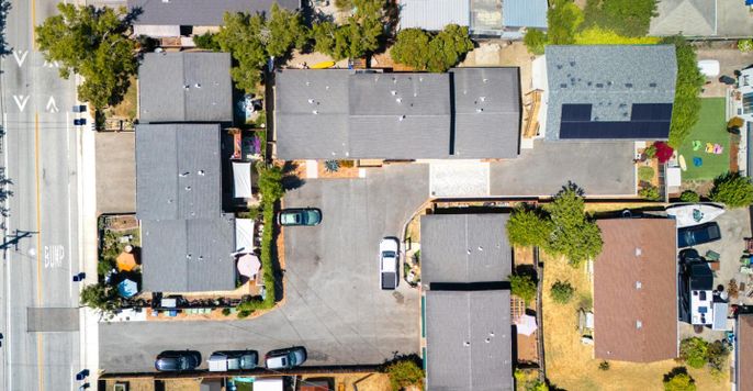 Exterior, Drone