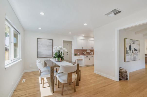 Dining room, Interior, Kitchen, Recessed Lighting, Wood Texture Flooring