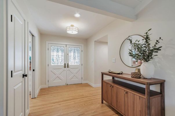 Interior, Recessed Lighting, Wood Texture Flooring