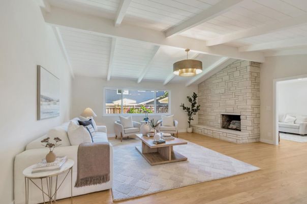 Fireplace, Interior, Living room, Pendant Lights, Stone Walls, Wood Texture Flooring
