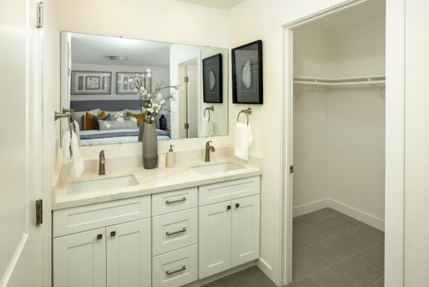 Bathroom, Dual Sink Vanities, Interior