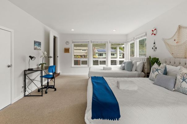 Bedroom, Home Office, Interior, Recessed Lighting
