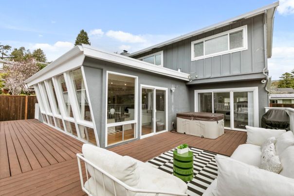 Exterior, Hot Tub
