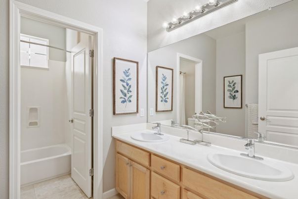 Bathroom, Dual Sink Vanities, Interior