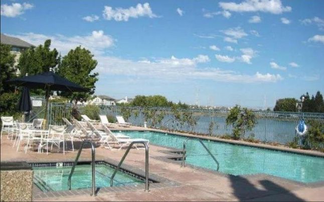 Exterior, Pool, Water