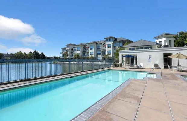 Exterior, Pool, Water