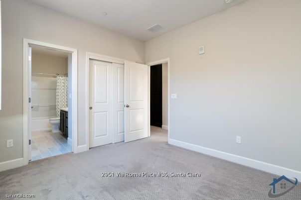 Bathroom, Empty room, Interior