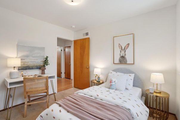 Bedroom, Home Office, Interior, Wood Texture Flooring