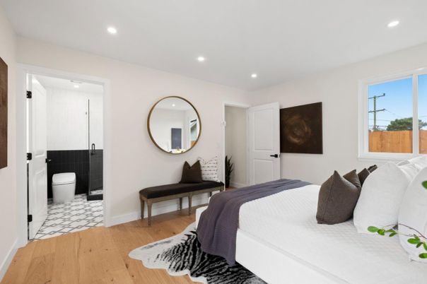 Bathroom, Bedroom, Interior, Recessed Lighting, Wood Texture Flooring