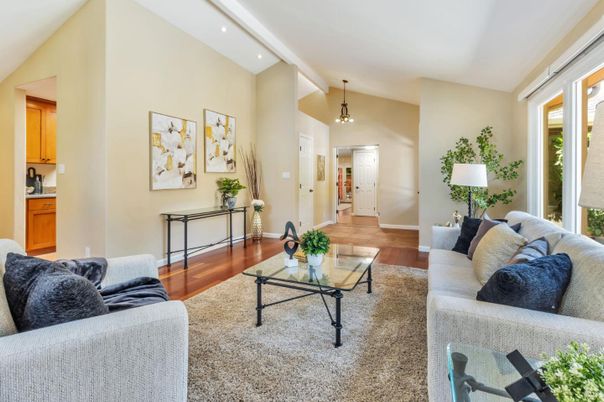 Interior, Living room, Pendant Lights, Recessed Lighting, Wood Texture Flooring