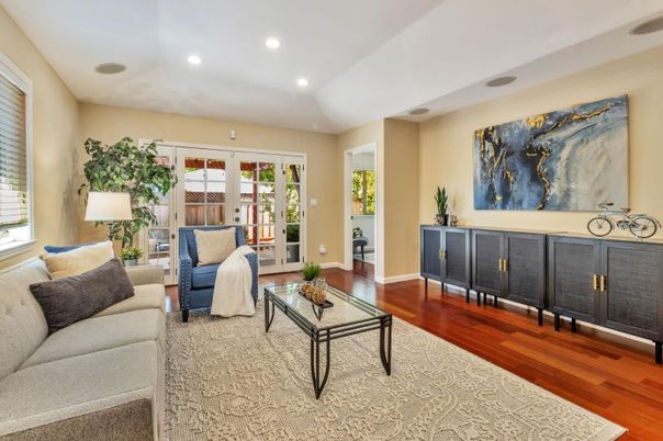 Interior, Living room, Recessed Lighting, Wood Texture Flooring