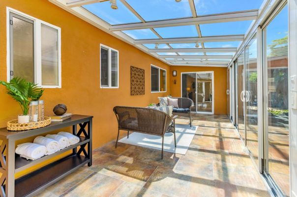 Glass Ceilings, Interior, Sun Room