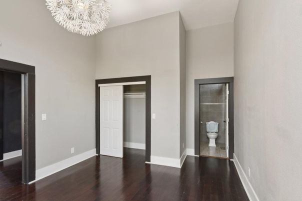 Chandelier, Empty room, Interior, Wood Texture Flooring