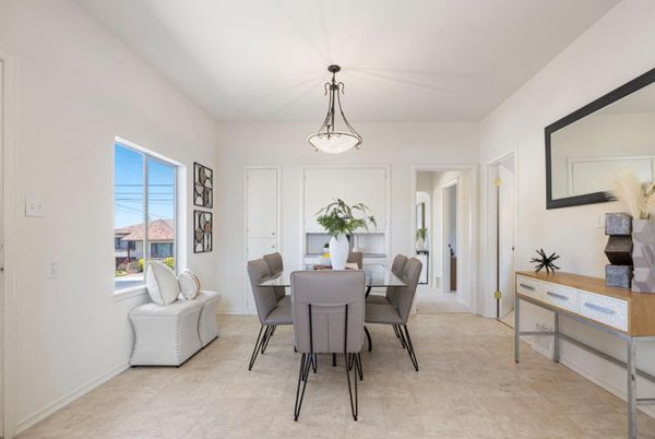 Dining room, Interior, Pendant Lights