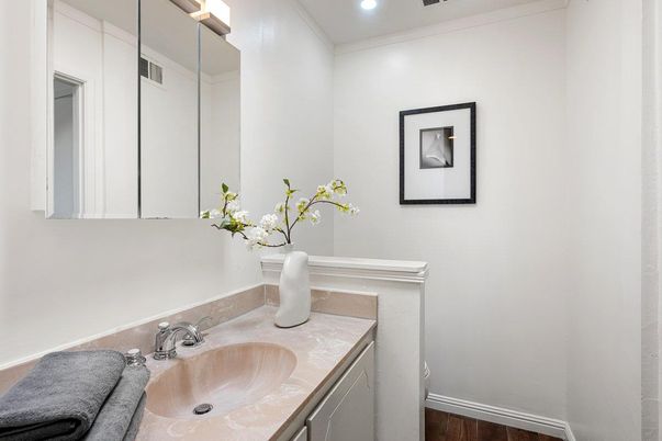 Bathroom, Interior, Recessed Lighting, Wood Texture Flooring