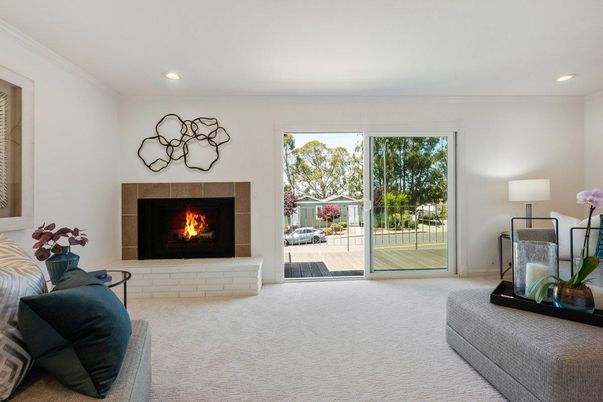Fireplace, Interior, Recessed Lighting