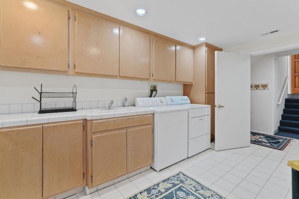 Interior, Recessed Lighting, Washer