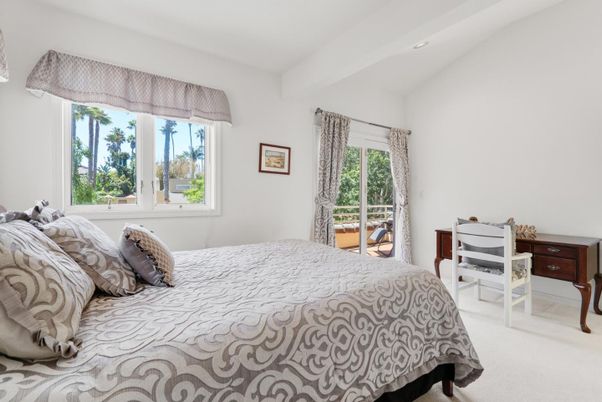 Bedroom, Home Office, Interior, Recessed Lighting