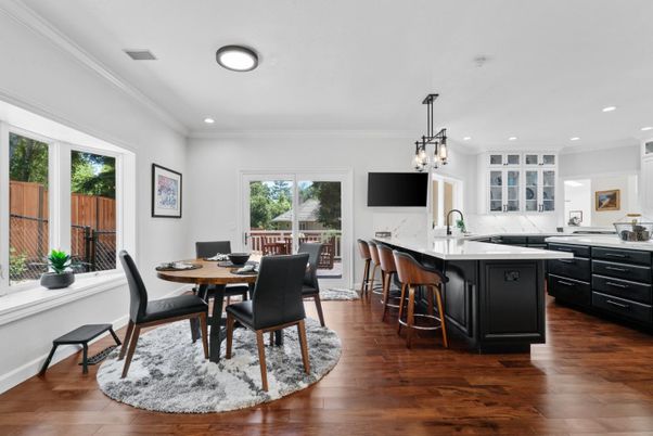 Dining room, Interior, Kitchen, Pendant Lights, Recessed Lighting, Wood Texture Flooring