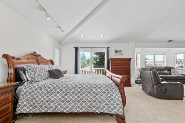 Bedroom, Interior, Recessed Lighting