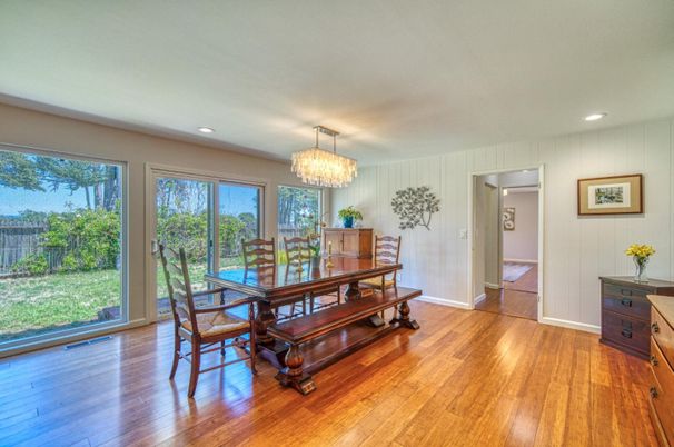 Chandelier, Dining room, Interior, Recessed Lighting, Wood Texture Flooring