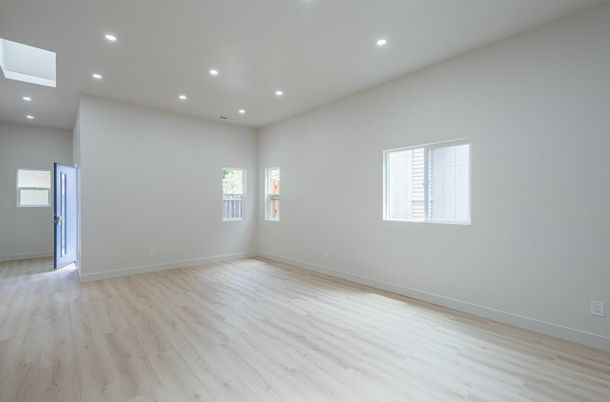 Empty room, Interior, Recessed Lighting, Wood Texture Flooring