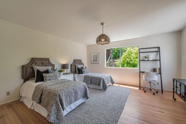 Bedroom, Interior, Pendant Lights, Wood Texture Flooring