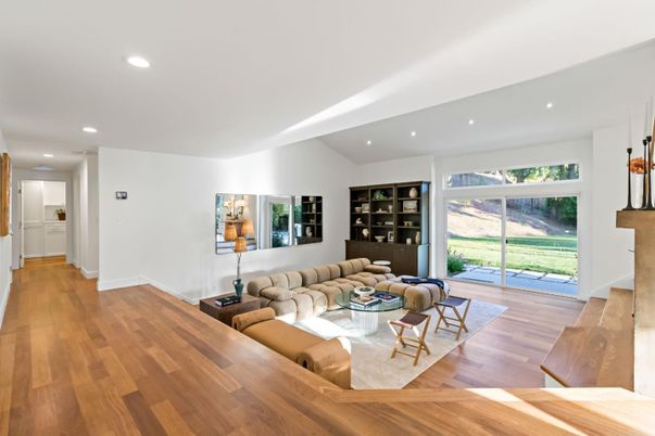 Interior, Living room, Recessed Lighting, Wood Texture Flooring
