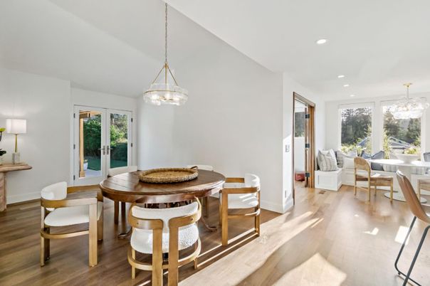 Chandelier, Dining room, Interior, Pendant Lights, Recessed Lighting, Wood Texture Flooring