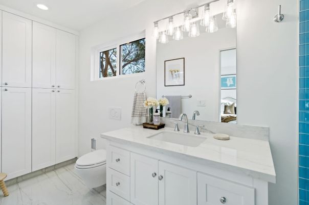 Bathroom, Interior, Marble, Recessed Lighting