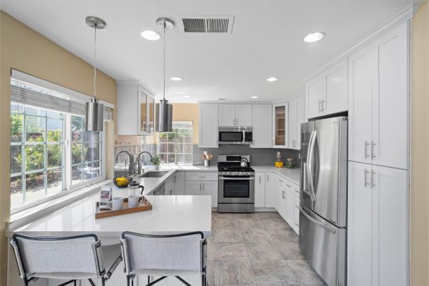 Interior, Kitchen, Pendant Lights, Recessed Lighting, Stainless Steel Appliances