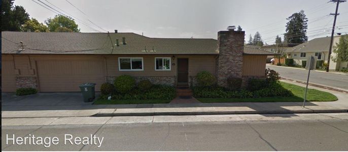 Attached, Exterior, Facade, Brick Facade, Cape Cod