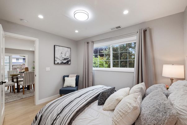 Bedroom, Dining room, Interior, Recessed Lighting, Wood Texture Flooring