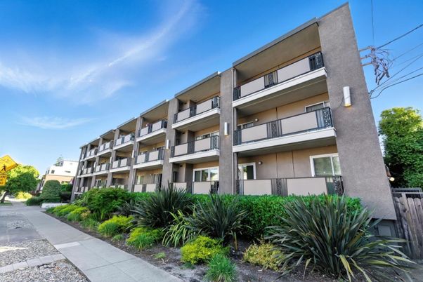 Exterior, Facade, Condo Building