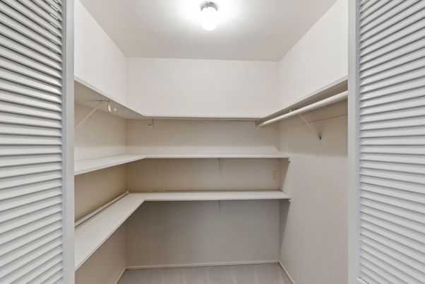 Interior, Walk-in Closets