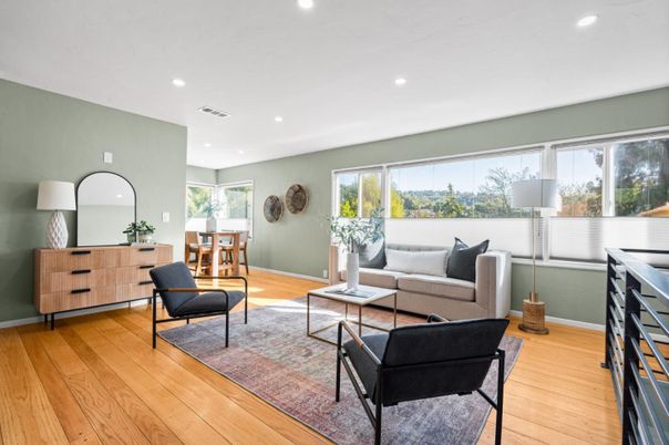 Interior, Living room, Recessed Lighting, Wood Texture Flooring