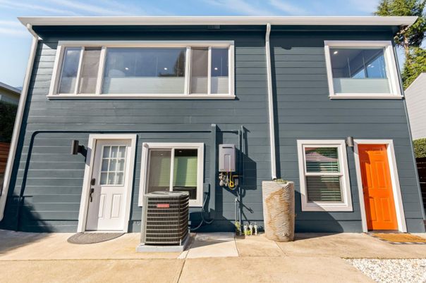 Exterior, Facade, None