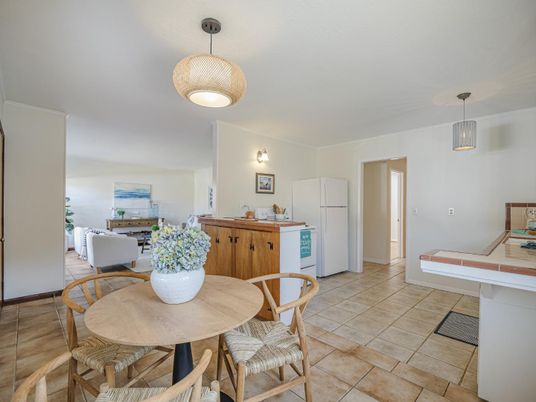 Dining room, Interior, Kitchen, Pendant Lights