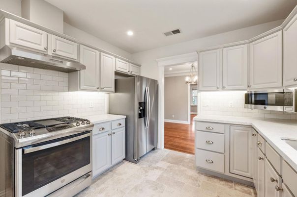 Chandelier, Interior, Kitchen, Pendant Lights, Recessed Lighting, Stainless Steel Appliances, Wood Texture Flooring