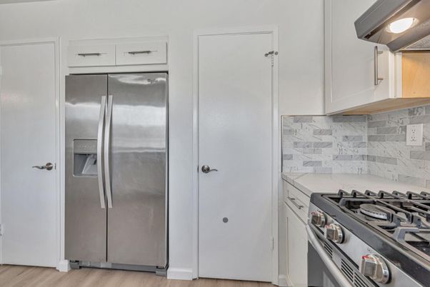 Interior, Kitchen, Stainless Steel Appliances, Wood Texture Flooring