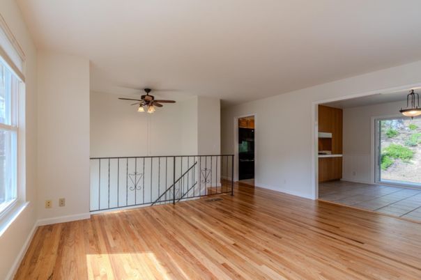 Empty room, Interior, Pendant Lights, Wood Texture Flooring