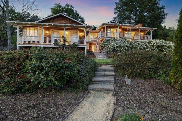 Exterior, Facade, American Craftsman