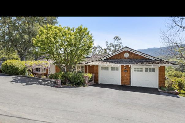 Attached, Exterior, Facade, Ranch